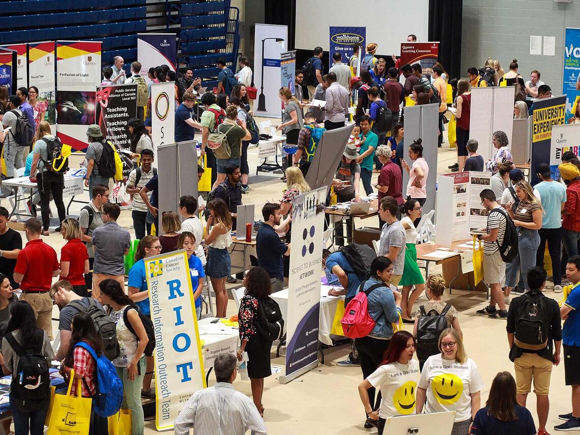 Don't Just Survive, Thrive: Building Community During Your Grad Studies
