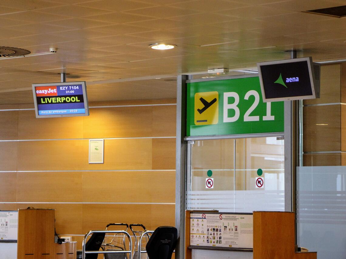 You're Not Alone: Navigating Travel Challenges as an International Scholar